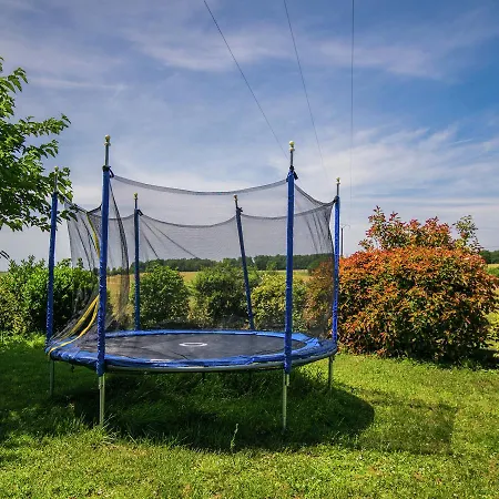 Spacious Holiday In Sur Seugne With Swimming Pool * Fléac-sur-Seugne